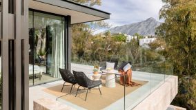 Villa en venta en La Cerquilla, Nueva Andalucia