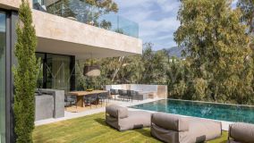 Villa en venta en La Cerquilla, Nueva Andalucia