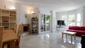 Apartamento Planta Baja en venta en Los Naranjos, Nueva Andalucia