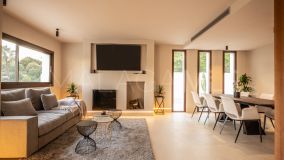 Villa for sale in El Capricho, Marbella Golden Mile