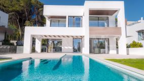 Villa for sale in La Fuente, Marbella City