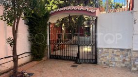 Villa for sale in La Carihuela