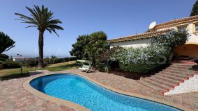 Villa for sale in El Rosario, Marbella East