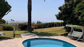 Villa for sale in El Rosario, Marbella East