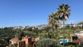 Fabulous independent villa with many possibilities in the exclusive area of La Alquería, Benahavís