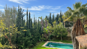 Villa en venta en Los Naranjos, Nueva Andalucia