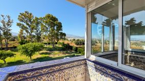 Flat for sale in Estepona East