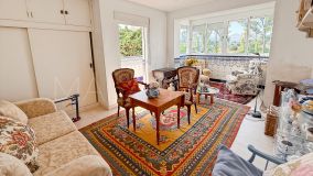 Flat for sale in Estepona East