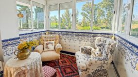 Flat for sale in Estepona East