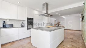 Erdgeschosswohnung zu verkaufen in Las Cascadas, Marbella Goldene Meile