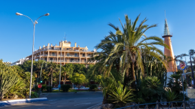 Lägenhet for sale in Residencial Palacio de Congresos, Marbella Golden Mile