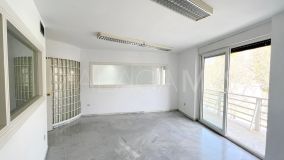 Kontor for sale in Residencial Palacio de Congresos, Marbella Golden Mile