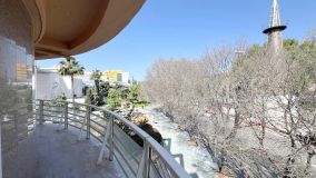 Kontor for sale in Residencial Palacio de Congresos, Marbella Golden Mile