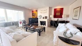 Zweistöckiges Penthouse zu verkaufen in La Corniche, Nueva Andalucia