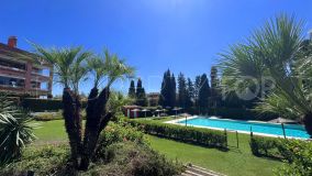 For sale ground floor apartment with 4 bedrooms in La Reserva de los Granados