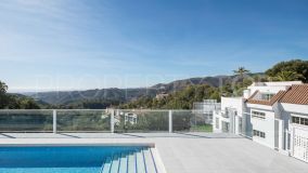 Fantastic renovated apartment surrounded by nature in Cerros del Lago, Istán