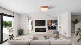Villa for sale in Elviria, Marbella East
