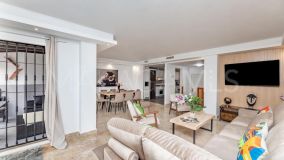 Town House for sale in Los Naranjos, Nueva Andalucia