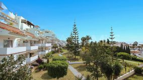 Apartamento en venta en Nueva Andalucia, Marbella
