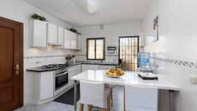 Villa for sale in Los Naranjos Golf, Nueva Andalucia