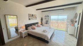 Villa for sale in Cerros del Lago, Istan