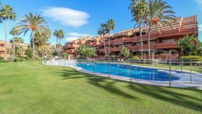Apartamento con 2 dormitorios en venta en El Embrujo Playa