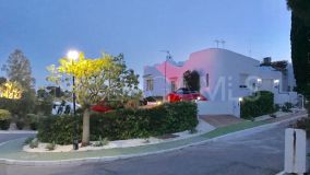 Radhus for sale in Aloha, Nueva Andalucia