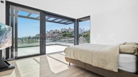 Villa for sale in La Alqueria, Benahavis