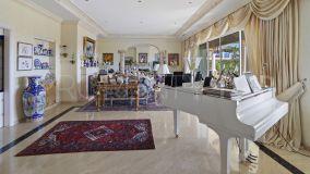 5 bedrooms villa for sale in El Paraiso