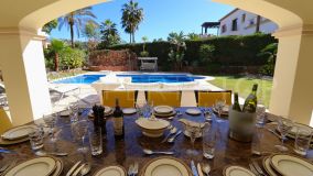 For sale villa with 5 bedrooms in Los Arqueros