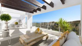 Duplex penthouse with 3 bedrooms for sale in Los Monteros