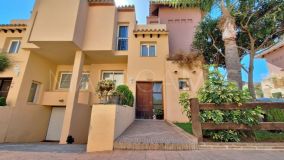 Maison de Ville for sale in Condes de Iza, Nueva Andalucia