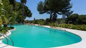 Villa for sale in Rio Real, Marbella East