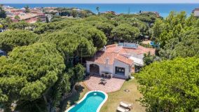 Fantastic independent villa in Calahonda, 300 metres from the beach