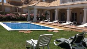 Stunning villa for sale in La ALcaidesa in the western Costa del Sol