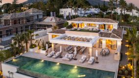 Villa en venta en Aloha, Nueva Andalucia