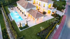 Villa for sale in Nueva Andalucia, Marbella