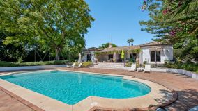Villa for sale in Benahavis