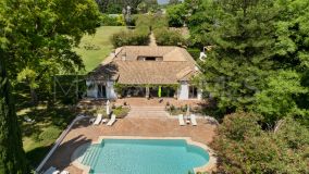 Villa for sale in Benahavis