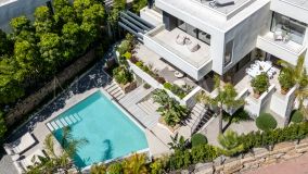Villa for sale in El Campanario, Estepona Est