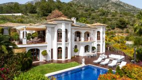 Villa en venta con 6 dormitorios en Cascada de Camojan