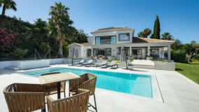 Villa for sale in Nueva Andalucia, Marbella