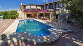 Villa for sale in Mijas