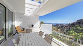 Apartamento a estrenar en venta en Ojen con vistas panorámicas al mar
