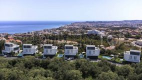 Brand new Fuengirola villas with sea views.