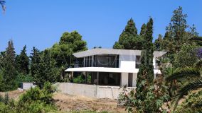 Villa for sale in Hacienda las Chapas, Marbella East