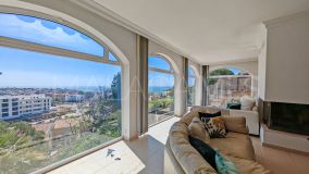Villa en venta en El Chaparral, Mijas Costa