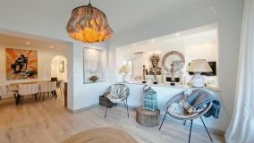 Villa for sale in Las Chapas, Marbella East