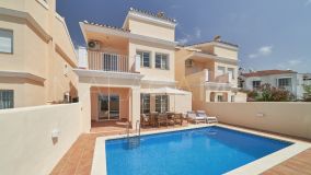 Villa for sale in Bel Air, Estepona East