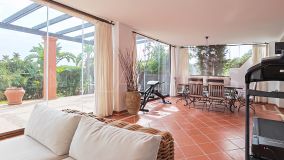 Apartment for sale in La Mairena, Marbella East